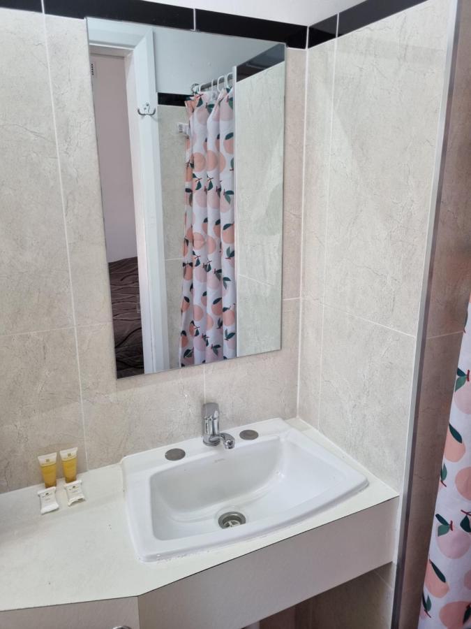 Taree Lodge Motel Extérieur photo